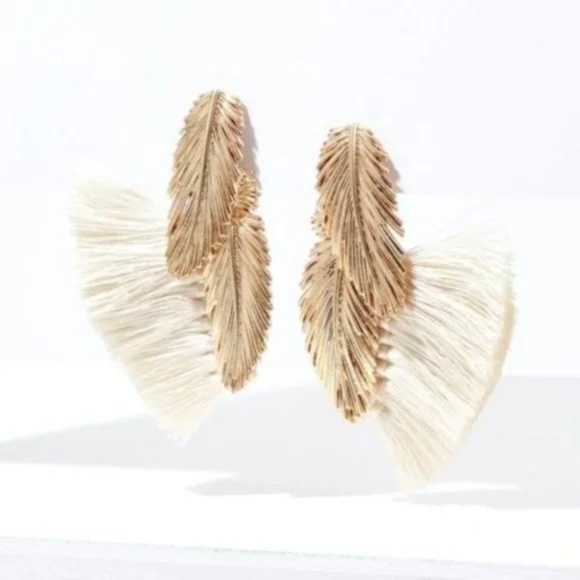 India Hicks Wild Side Golden Beach Feather Earrings. - Picture 5 of 5